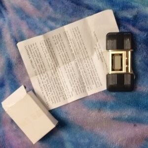 RARE Vintage hideaway quartz alarm clock